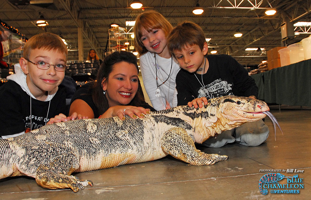 Kids and big water monitor, B, straightened, 1000c